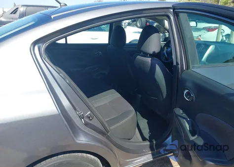 2017 Nissan Versa 1.6 Sv z USA, uszkodzony, nr VIN 3N1CN7AP3HL895164